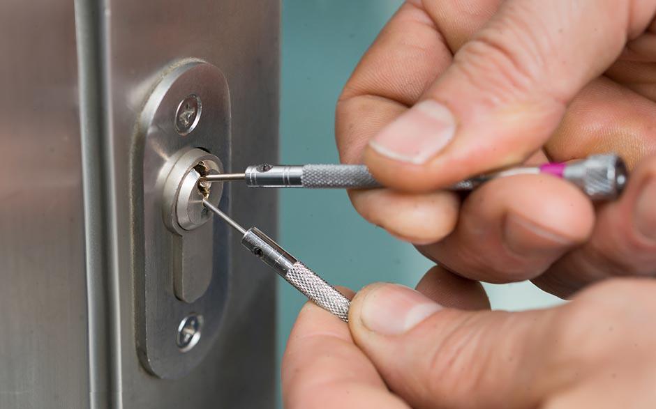  tarif serrurier ouverture de porte Courcouronnes