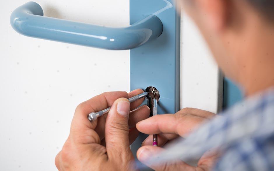  tarif serrurier ouverture de porte Courcouronnes